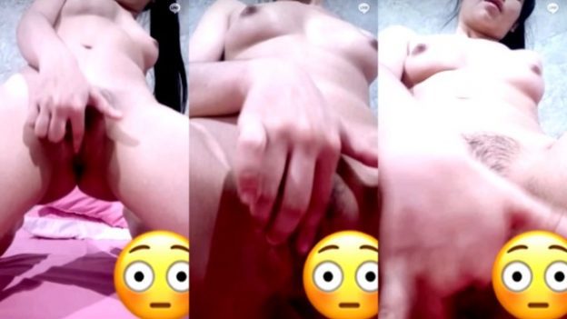 คลิปหลุด วิดีโอคอล กับผัวผู้หญิง แอ่นหี เกี่ยวเบ็ดให้ดู ชัดๆเต็มจอ xxxx แอ่นหีโคตรเสียว ขี้เงี่ยนจริงๆ รีบดูก่อนโดนลบ ดูหีฟรี หีเนียน