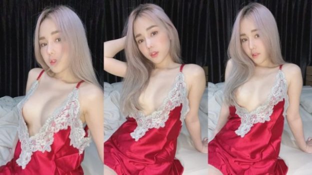 คลิปหลุด Onlyfans Justsamile ใส่ชุดนอนยั่วเย็ด นมใหญ่ หีอูมปลิ้นๆเนียนมาก นอนเล่นแล้วเงี่ยนเอานิ้วเขี่ยแตดจนหีแฉะ ครางอย่างเสียว หีน่าเลีย